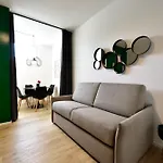 - Modern House باري