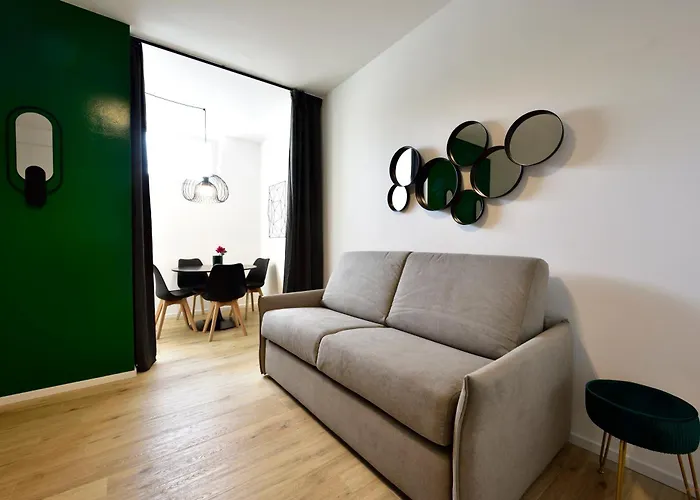 - Modern House Bari