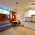 아파트 - Modern House