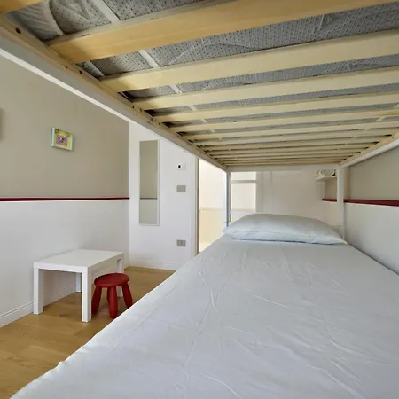 - Modern House Bari
