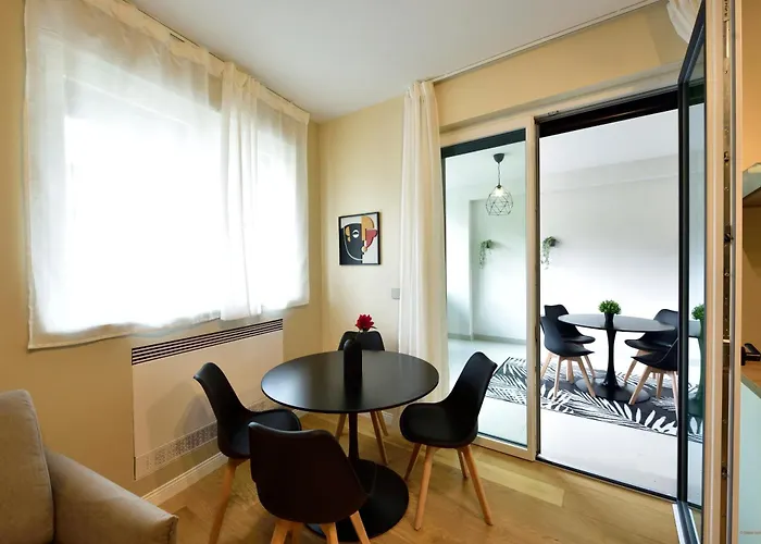 - Modern House